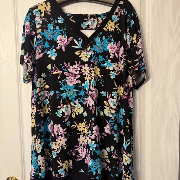 Flower Top - Picture 1 of 1